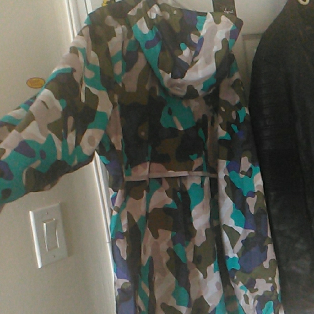 Jacket - Picture 3 of 3